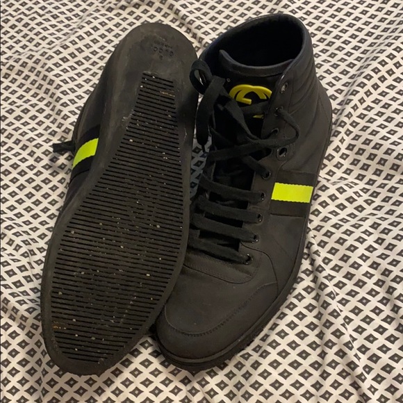 Sneakers - Picture 4 of 5